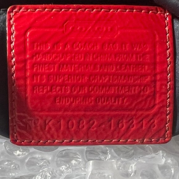 COACH-STUNNING RED POPPY PATENT LEATHER BAG - Picture 9 of 10